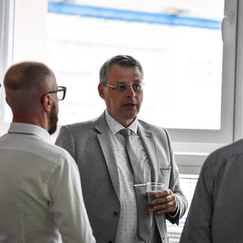 esk marketingov spolenost - Marketing a komunikace: Inovace a trendy ve vuce na vysokch kolch