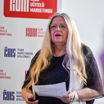 esk marketingov spolenost - Marketing a komunikace: Inovace a trendy ve vuce na vysokch kolch