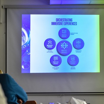 esk marketingov spolenost - Marketing a komunikace: Inovace a trendy ve vuce na vysokch kolch