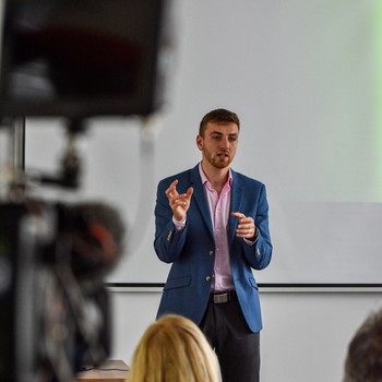 esk marketingov spolenost - Marketing a komunikace: Inovace a trendy ve vuce na vysokch kolch