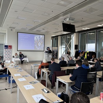 �esk� marketingov� spole�nost - Vzd�l�vac� projekty �esk� marketingov� spole�nosti